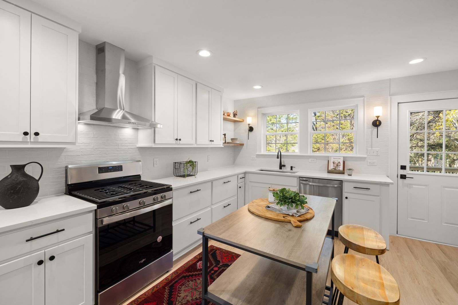 Finished kitchen by Lumen Kitchen Design