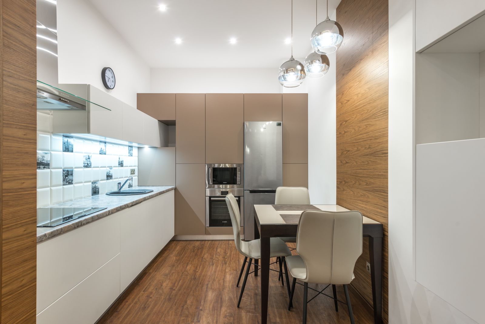 Small and galley kitchens detail